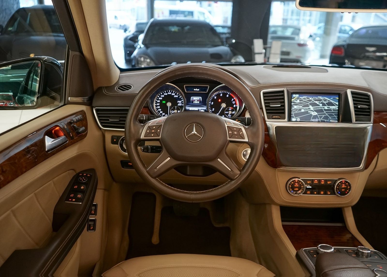 Mercedes-Benz GL 500 AMG ILS Panorama AHK ActiveCurve H&Ksound foto 21