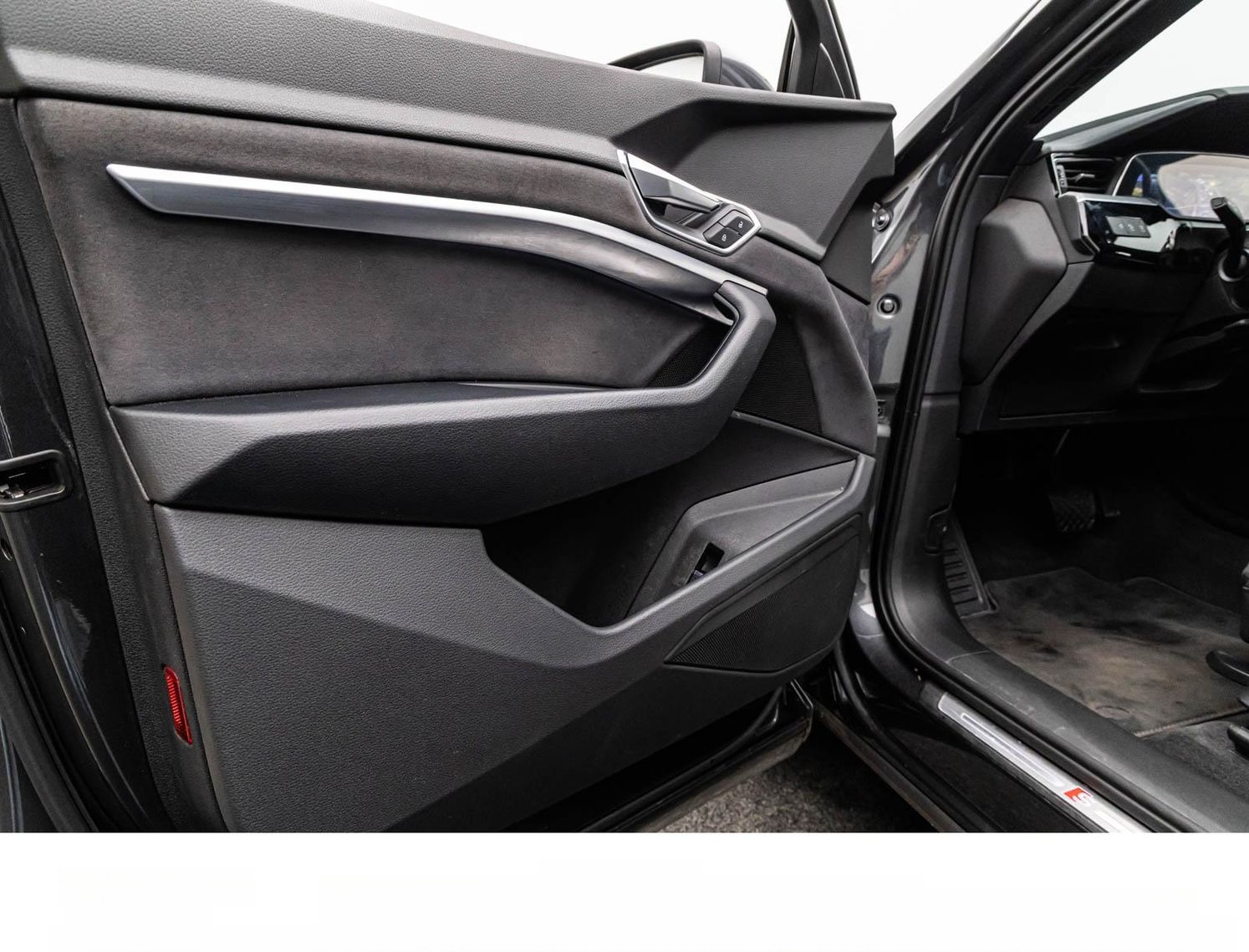 Audi E-TRON SPORTBACK 55 2x S LINE BLACK 21Z/PANO/HuD foto 14