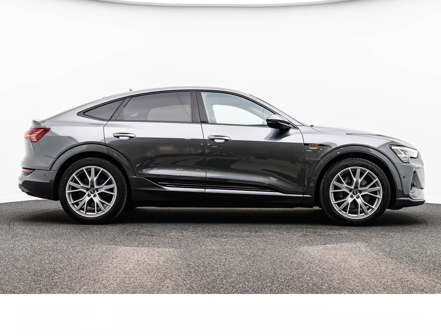 Audi E-TRON SPORTBACK 55 2x S LINE BLACK 21Z/PANO/HuD foto 8