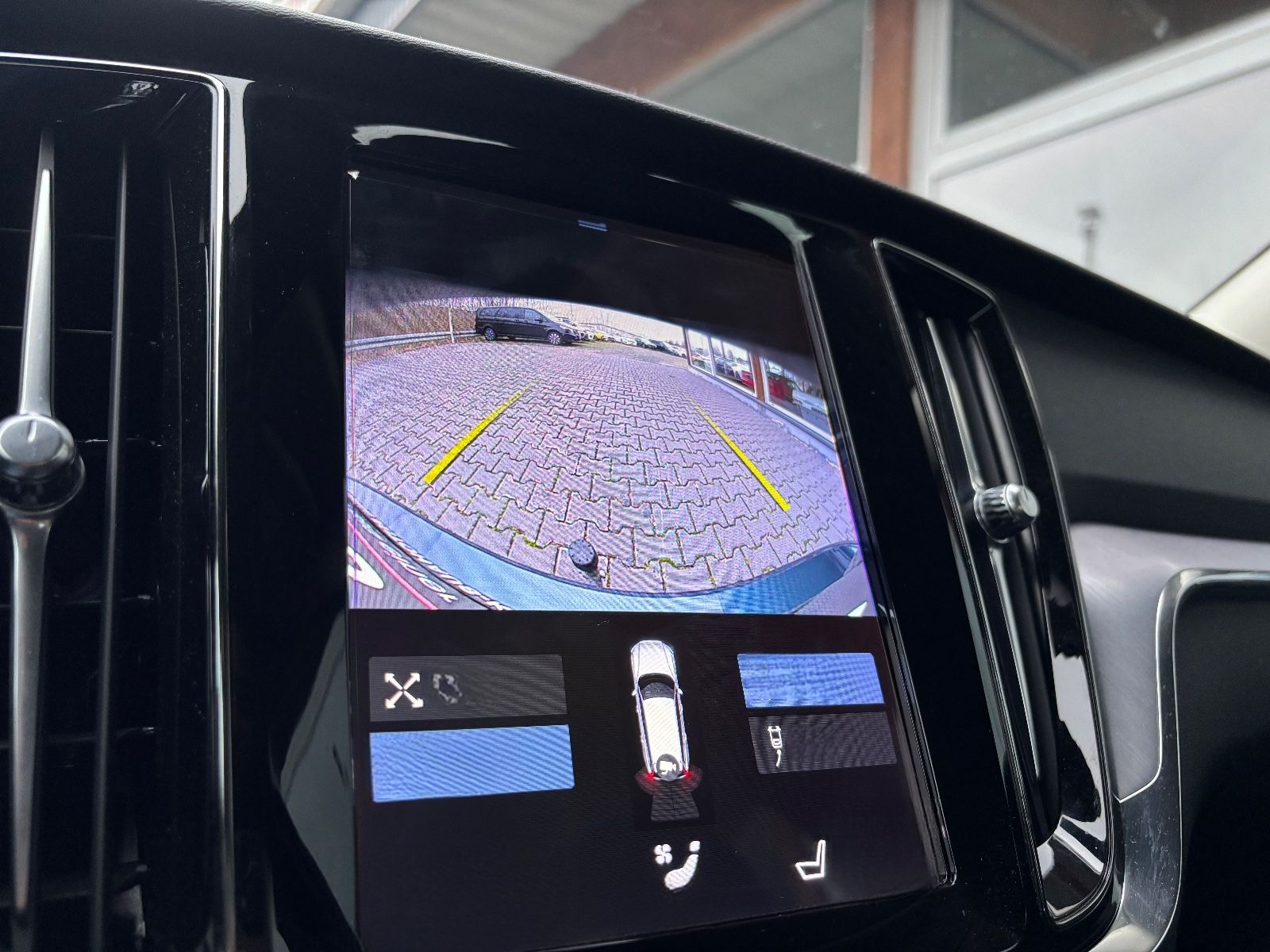 Volvo V60 Kombi Momentum Core R-Cam AHK foto 14