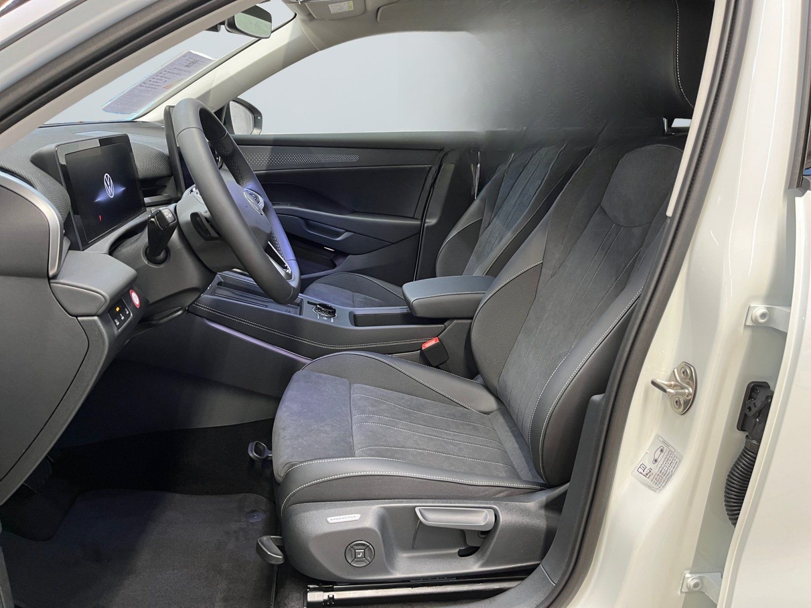 Volkswagen T-Roc Style 1.5 eTSI DSG 360° Umgebungskamera foto 7