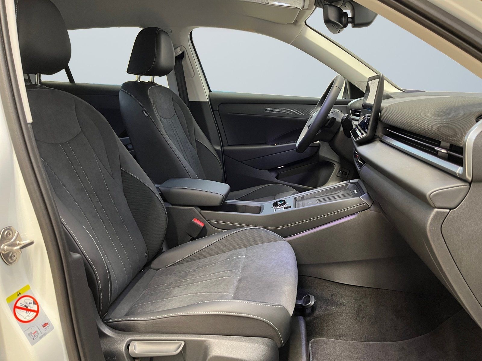 Volkswagen T-Roc Style 1.5 eTSI DSG 360° Umgebungskamera foto 10