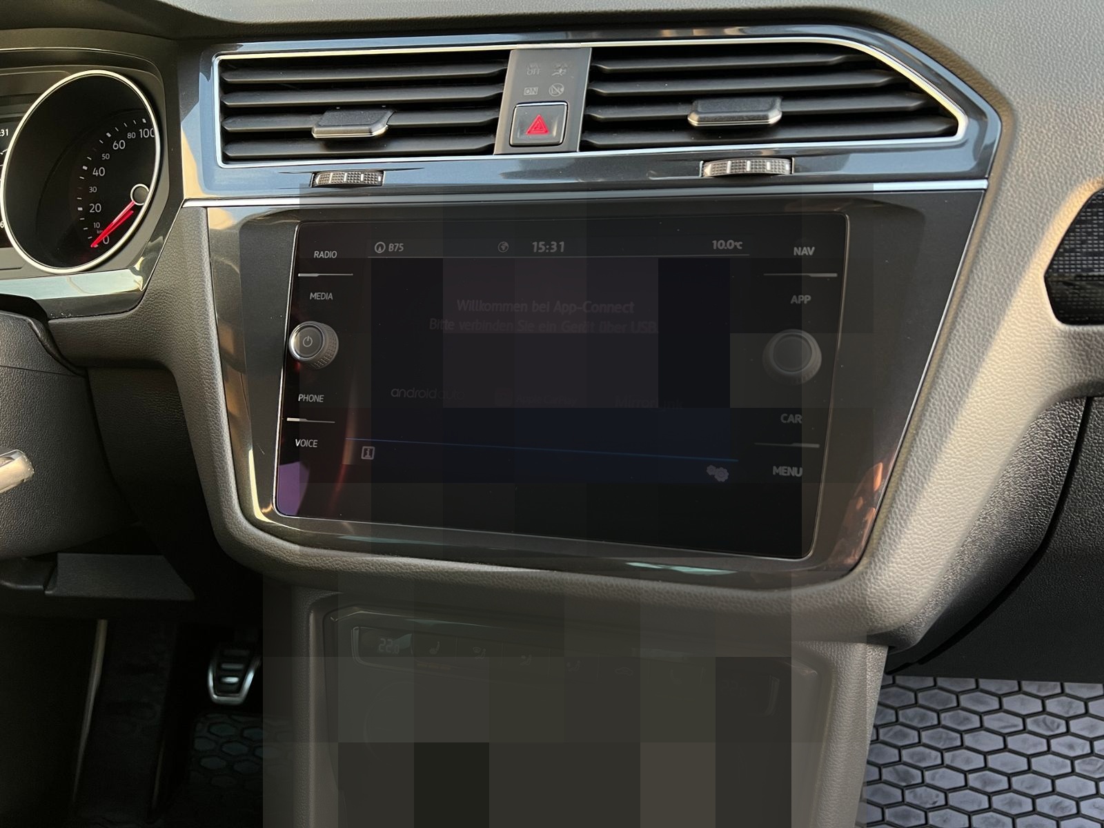 Volkswagen Tiguan SOUND 1.4 TSI ACT BMT *AHK, Navi, Kamera* foto 12