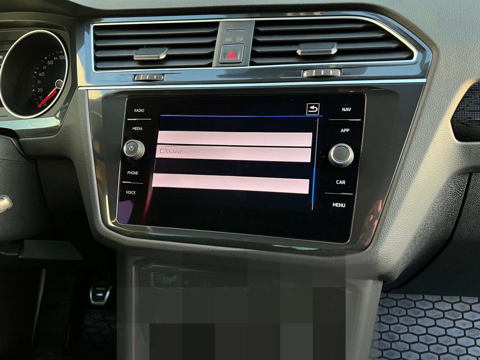 Volkswagen Tiguan SOUND 1.4 TSI ACT BMT *AHK, Navi, Kamera* foto 15