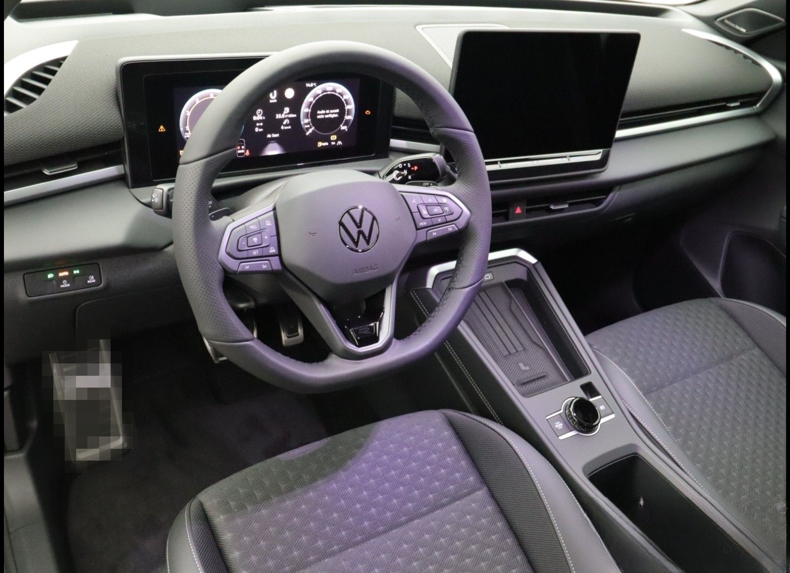 Volkswagen T-ROC R-LINE BLACK STYLE 1.5 ETSI DSG Sportpaket foto 9