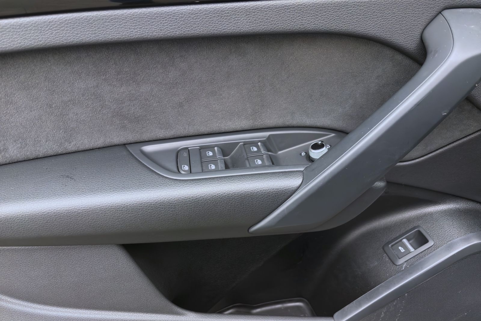 Audi Q5 Sportback 40 TDI Q S LINE NAVI+ PDC AHK SITZH foto 10