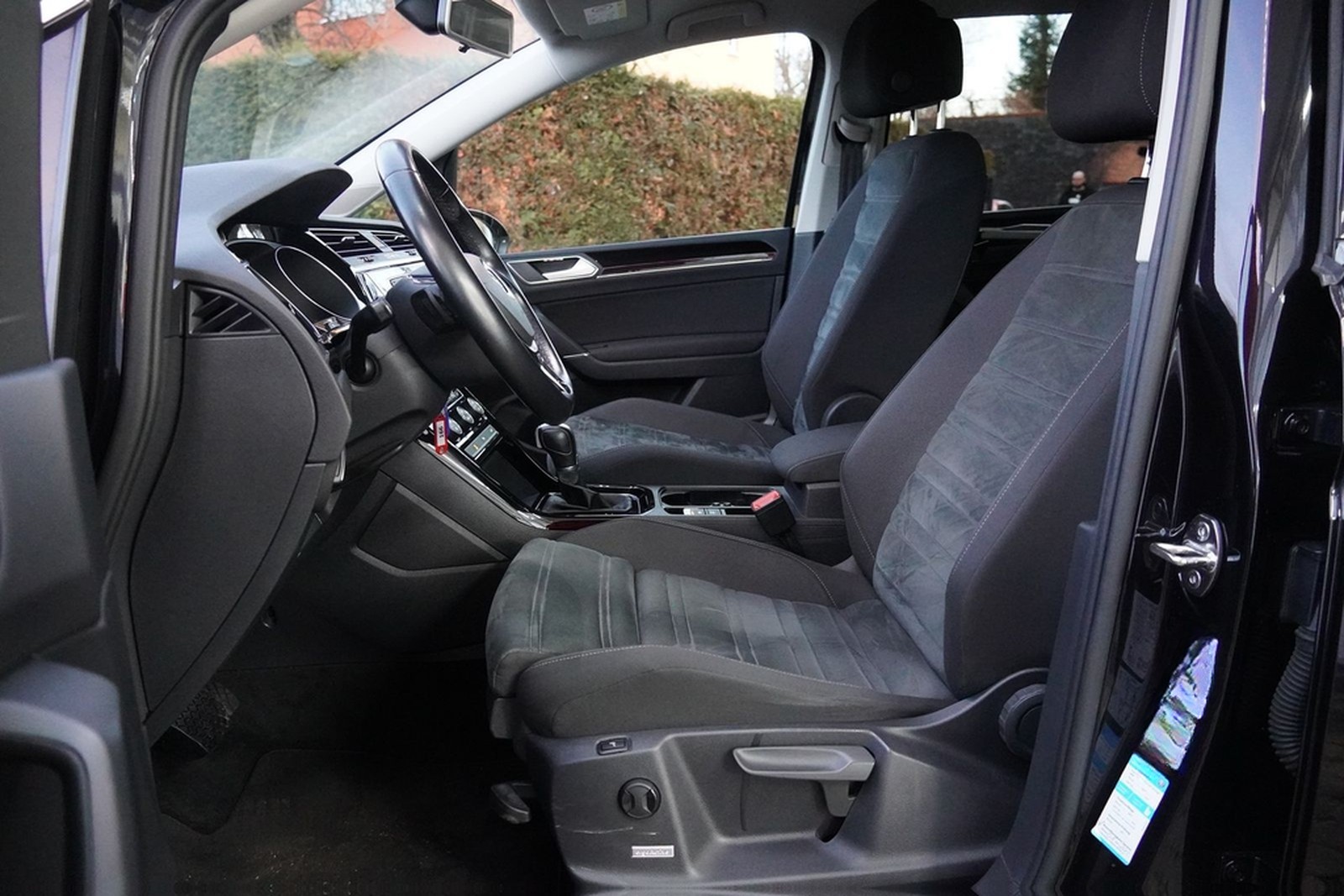 Volkswagen Touran 1.4 TSI DSG Highline LED ACC Standheizung foto 22