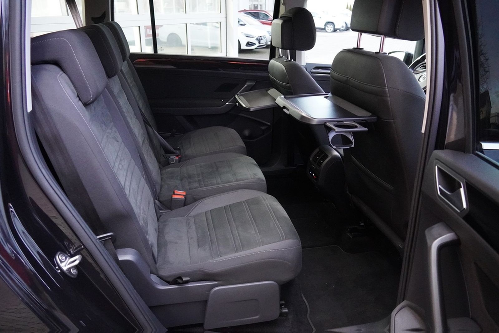 Volkswagen Touran 1.4 TSI DSG Highline LED ACC Standheizung foto 24