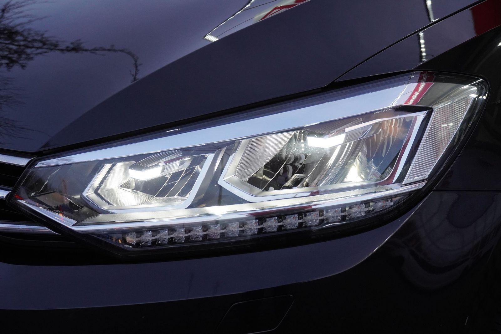 Volkswagen Touran 1.4 TSI DSG Highline LED ACC Standheizung foto 27