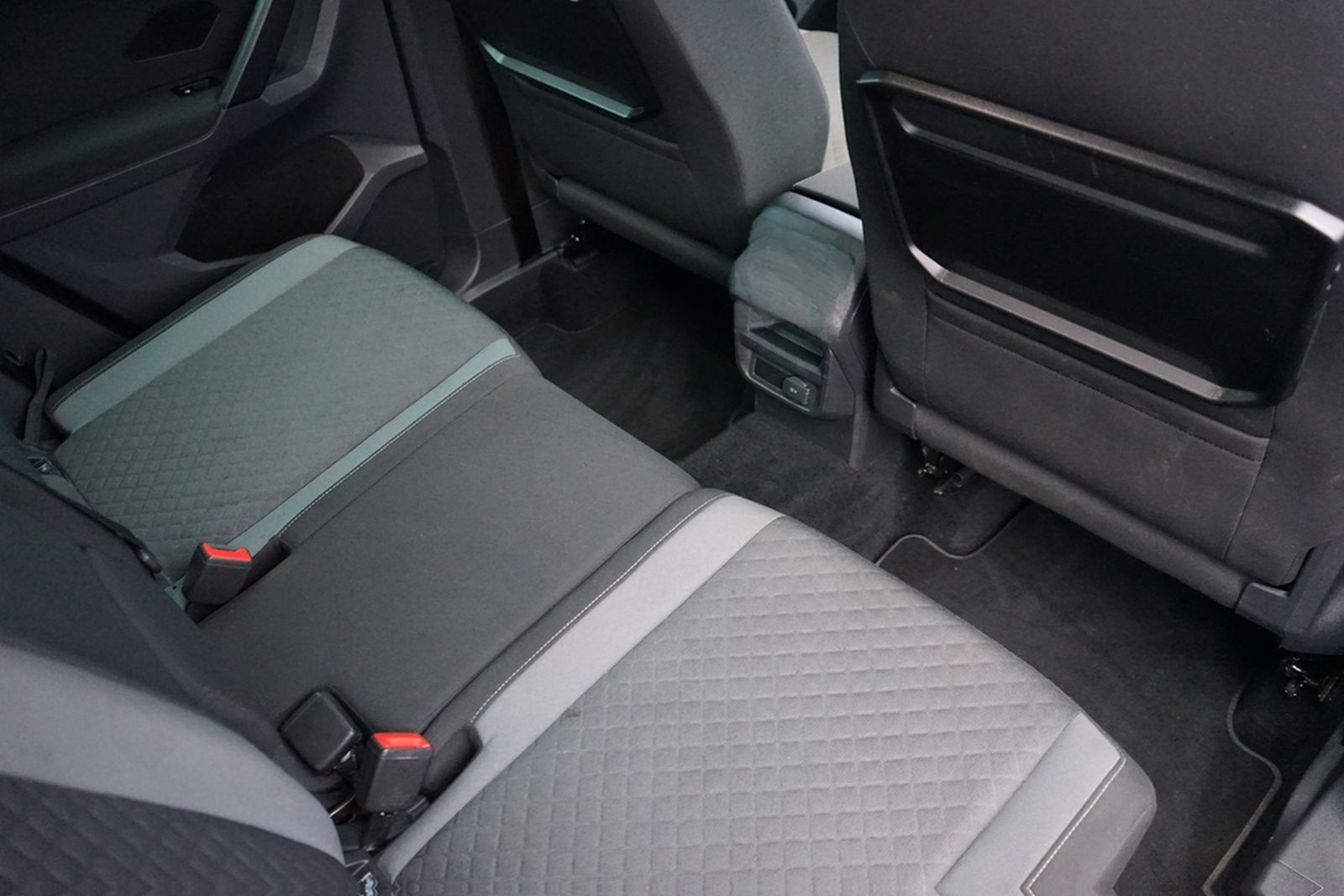 Volkswagen Tiguan 1.4 TSI 4Motion LED Kamera Sitzheizung foto 7