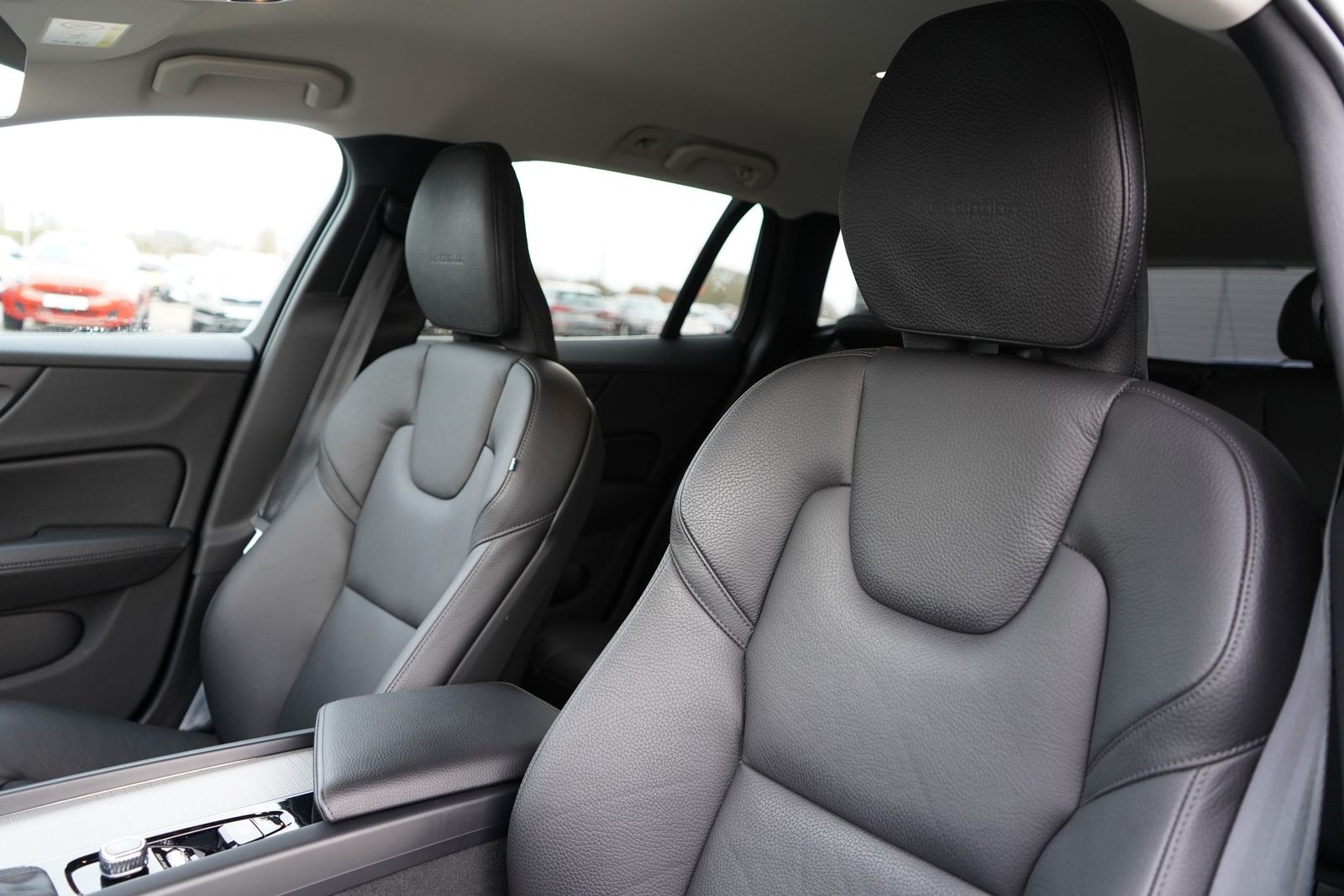 Volvo V60 Kombi 2.0 Inscription LED Navi Tempomat DAB foto 11