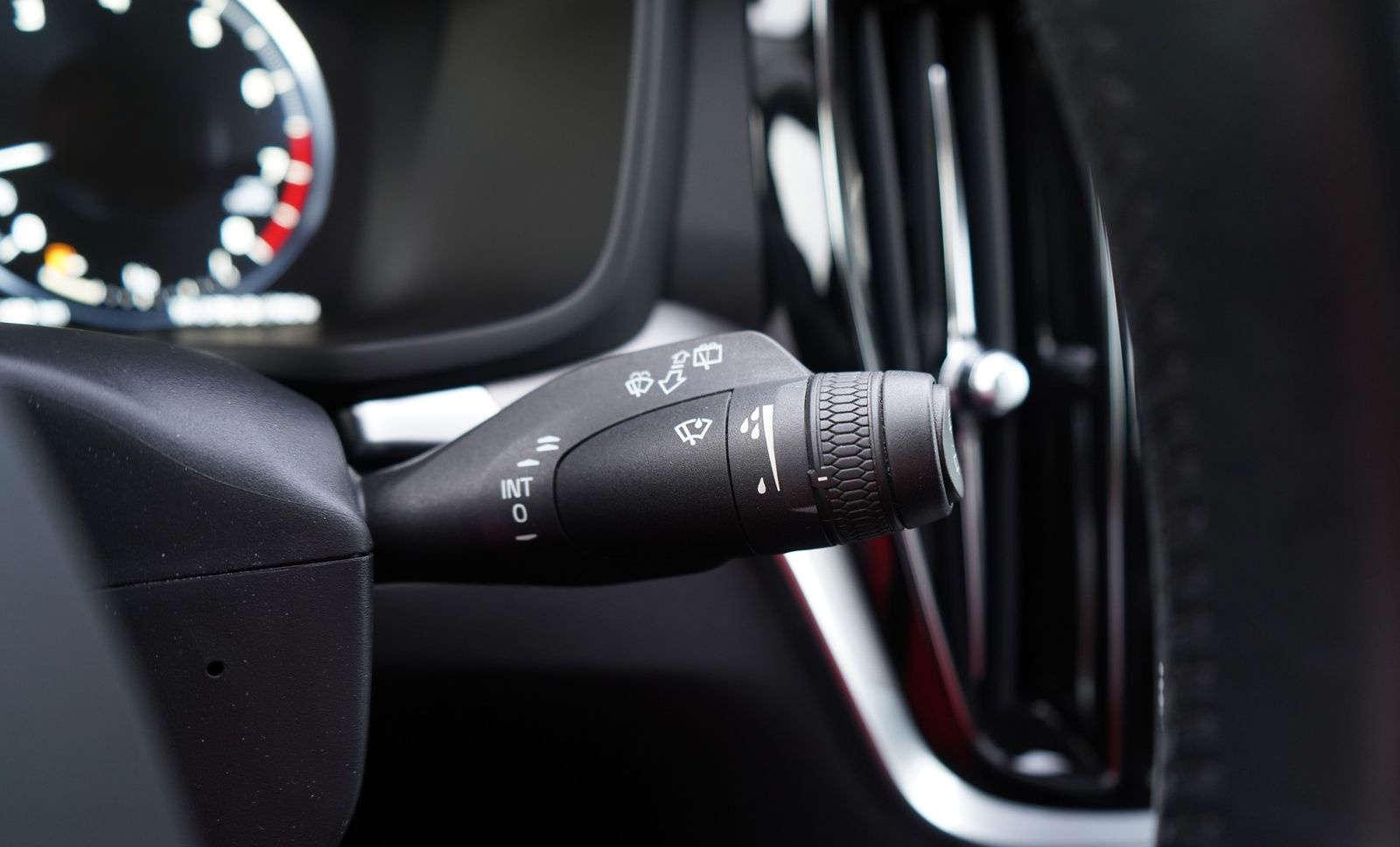 Volvo V60 Kombi 2.0 Inscription LED Navi Tempomat DAB foto 25