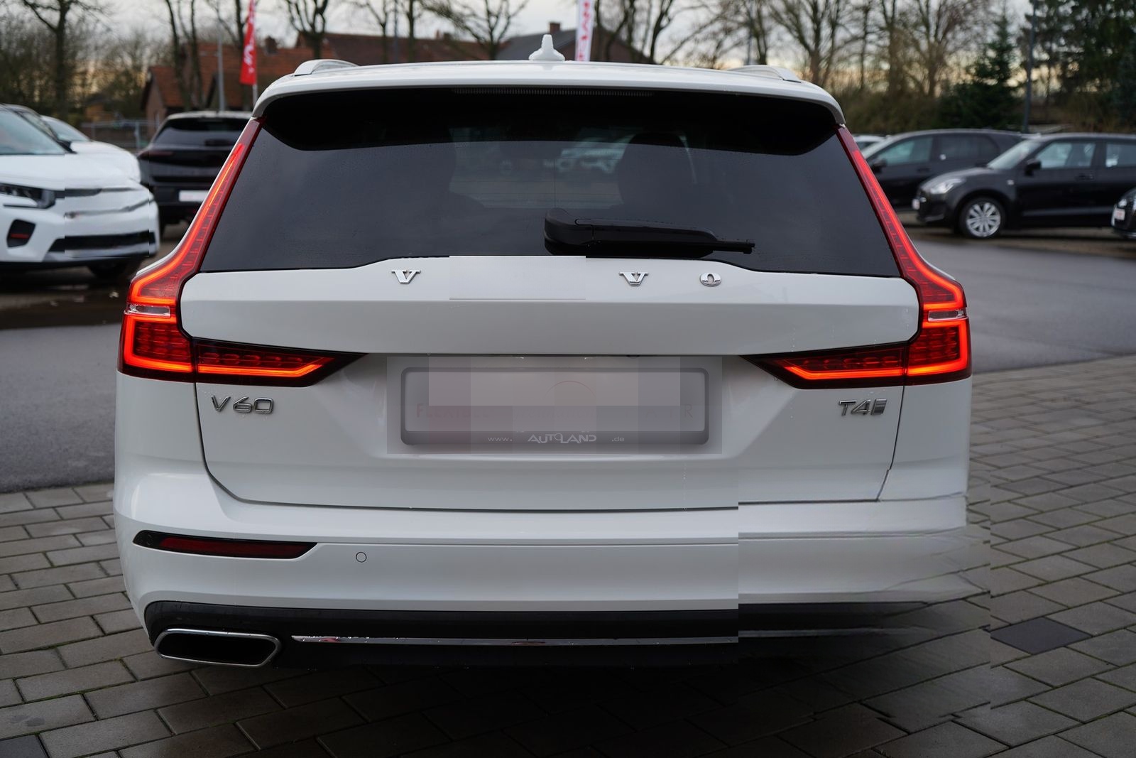 Volvo V60 Kombi 2.0 Inscription LED Navi Tempomat DAB foto 4