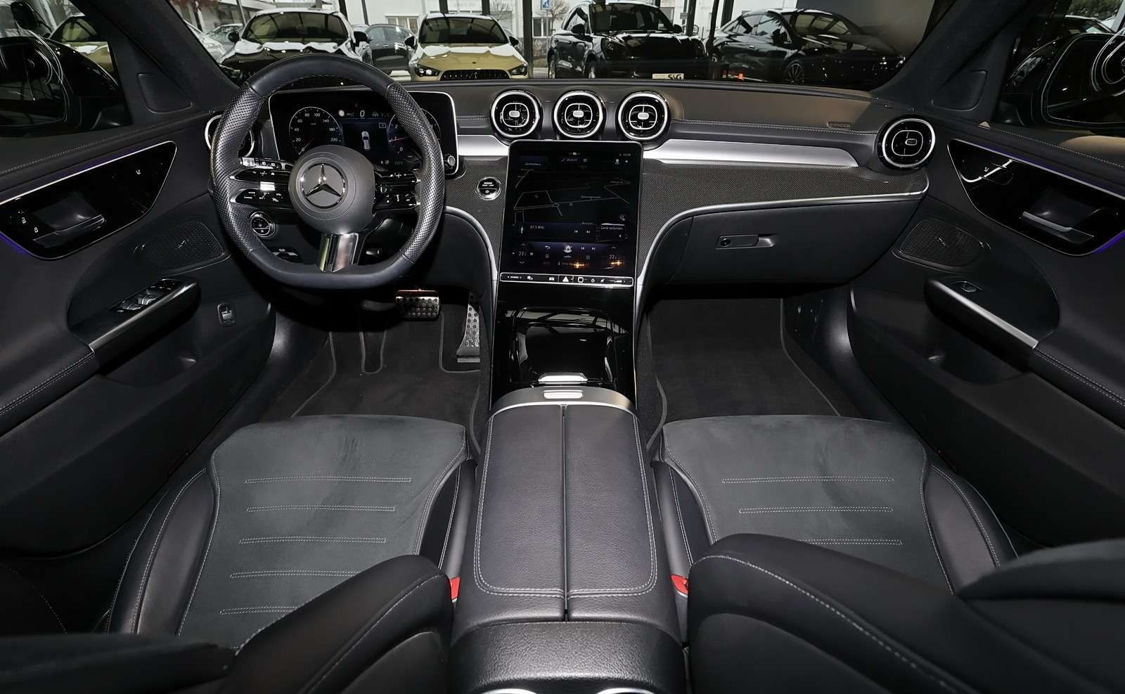 Mercedes-Benz C 300 4M T AMG DISTRO+KAMERA+SPURHALTE+LED+18" foto 5