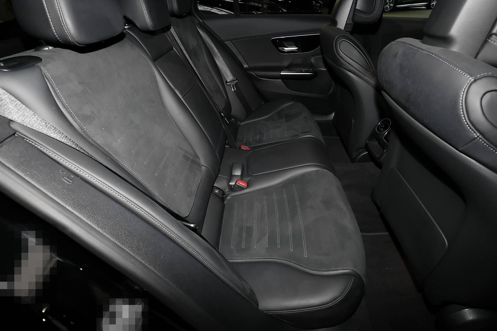 Mercedes-Benz C 300 4M T AMG DISTRO+KAMERA+SPURHALTE+LED+18" foto 6