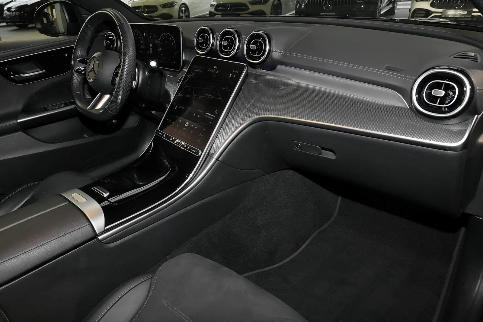 Mercedes-Benz C 300 4M T AMG DISTRO+KAMERA+SPURHALTE+LED+18" foto 7