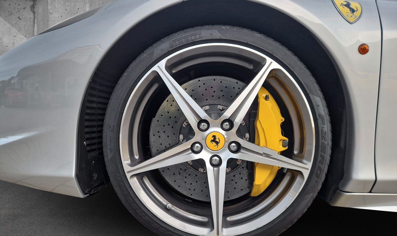 Ferrari 458 Spider*Carbon*Kamera*Embleme foto 16