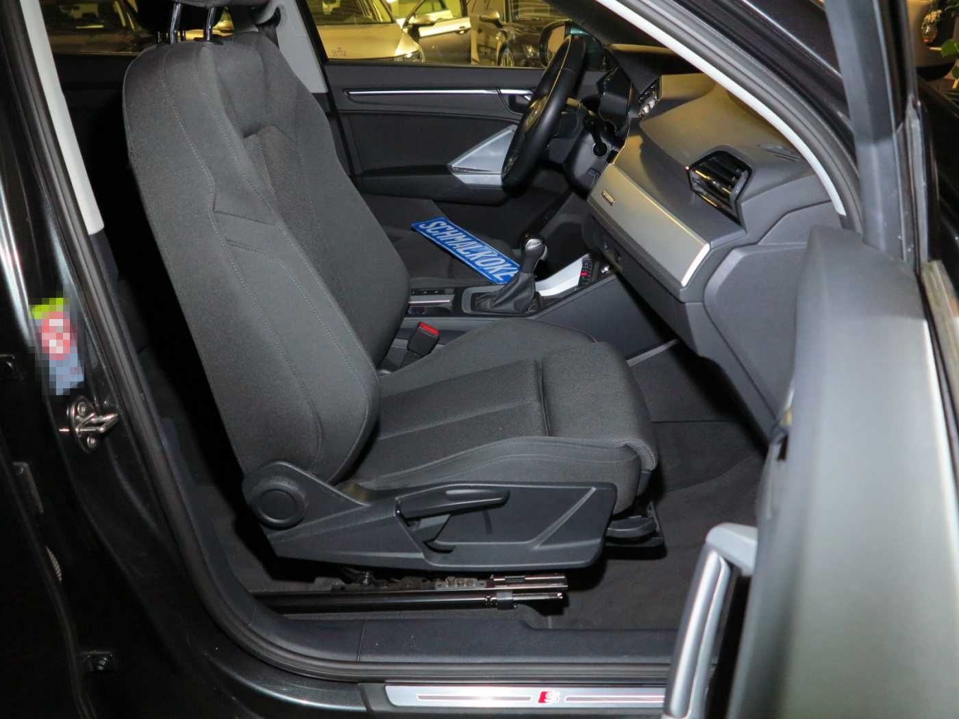 Audi Q3 40 TDI 2.0 SCR quattro S tronic S line Navi foto 11