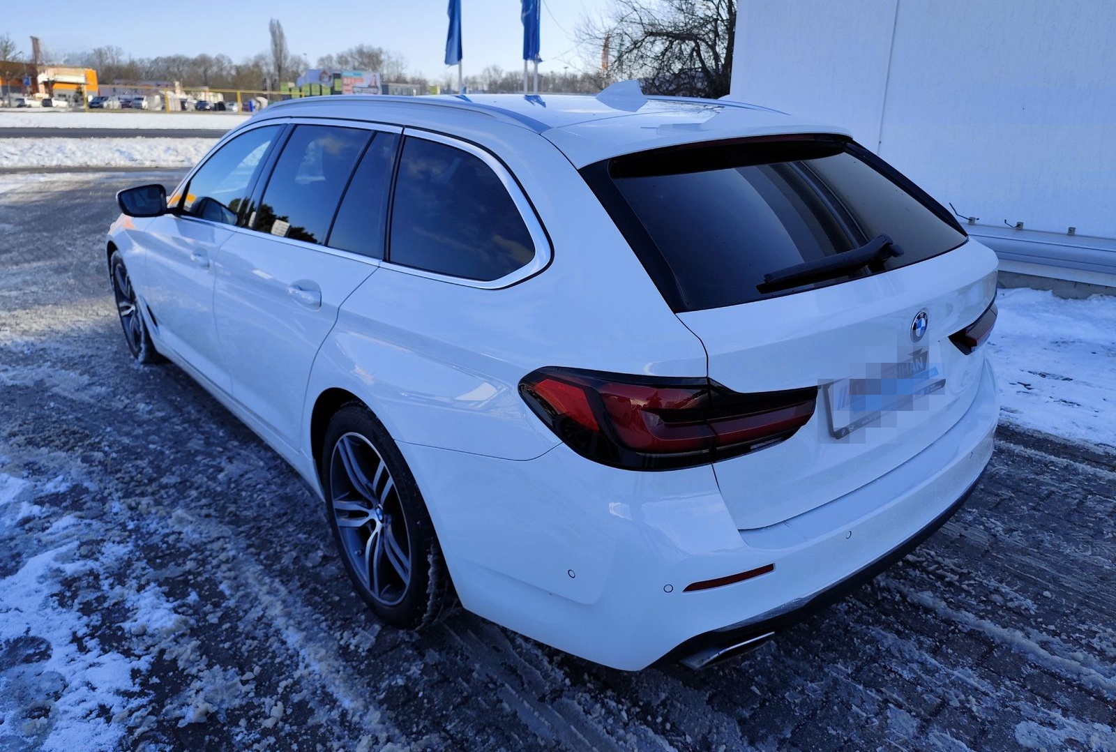 BMW 530d Touring LED LC Prof Kamera LRH SHZ PDC Temp foto 8