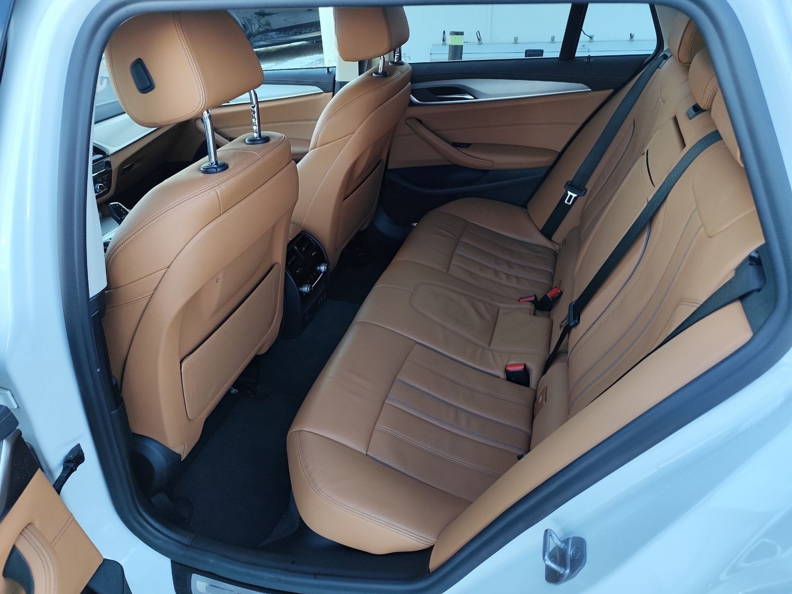 BMW 530d Touring LED LC Prof Kamera LRH SHZ PDC Temp foto 10