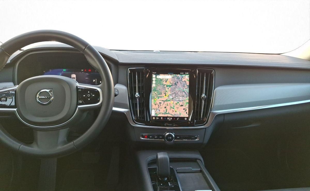 Volvo V90 B4 Mild-Hybrid Diesel PLUS BRIGHT AHK Leder  foto 15