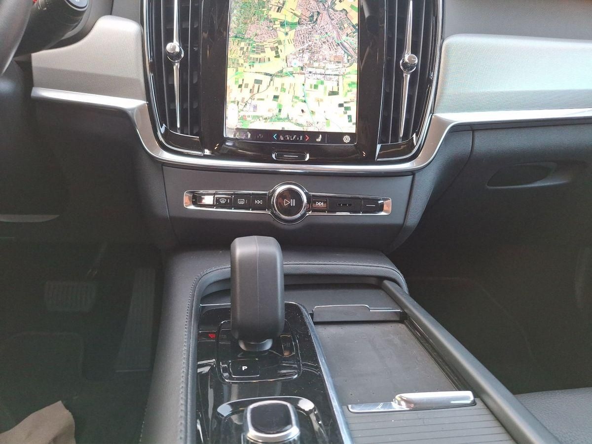 Volvo V90 B4 Mild-Hybrid Diesel PLUS BRIGHT AHK Leder  foto 16