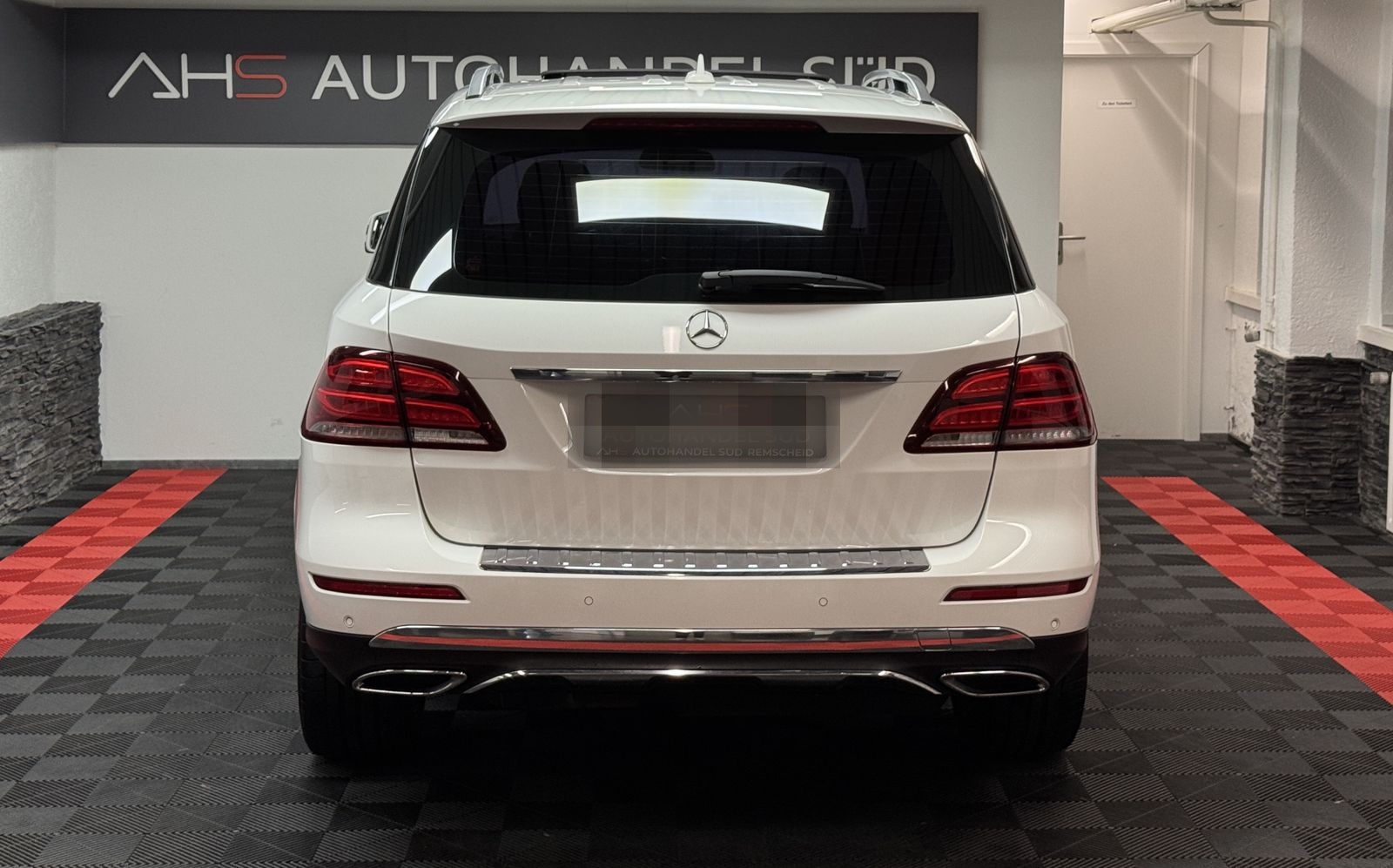 Mercedes-Benz GLE 350 d 4Matic*AMG-LINE*GDACH*LEDER*AHK* foto 4