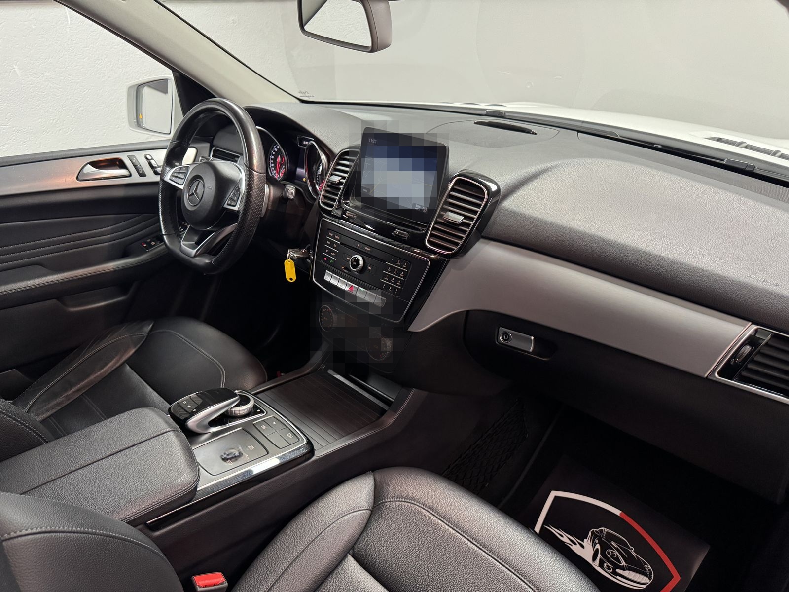 Mercedes-Benz GLE 350 d 4Matic*AMG-LINE*GDACH*LEDER*AHK* foto 9