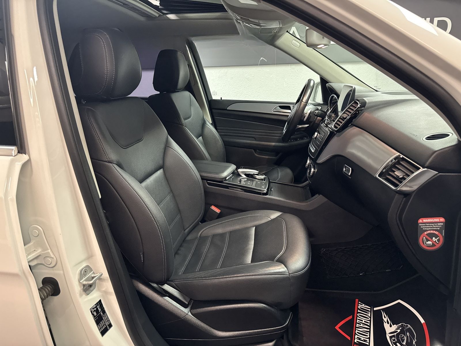 Mercedes-Benz GLE 350 d 4Matic*AMG-LINE*GDACH*LEDER*AHK* foto 10