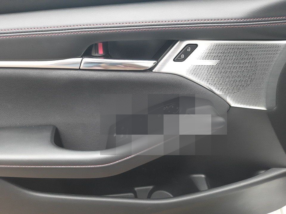 Mazda 3 SKYACTIV-G 150 AT Homura Premium-P./Spoiler foto 16