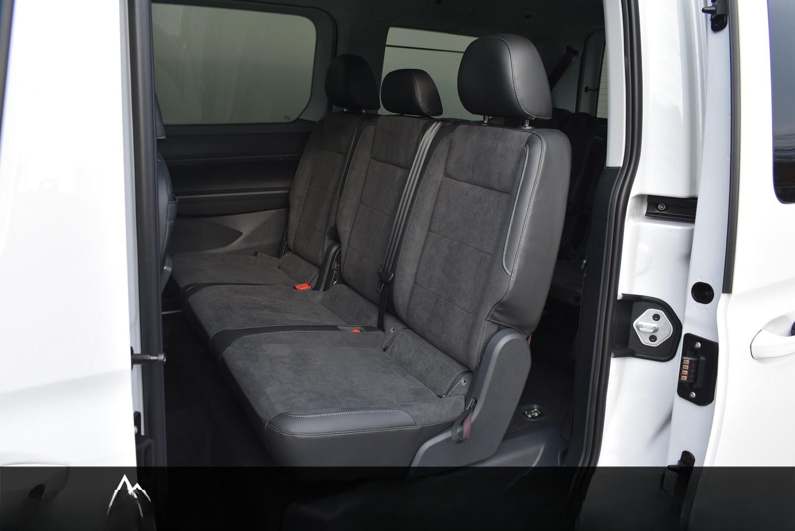 Volkswagen CADDY MAXI DSG TDI STY. STHZ./LEDER/LED/5 J.GARA foto 23