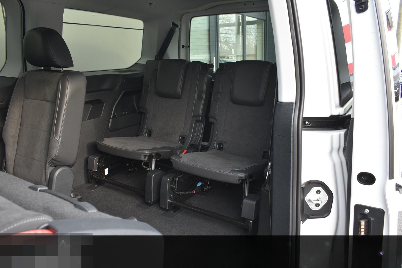Volkswagen CADDY MAXI DSG TDI STY. STHZ./LEDER/LED/5 J.GARA foto 24
