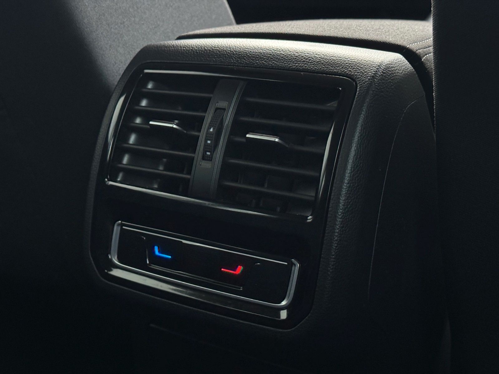 Volkswagen Passat Variant 2.0 TDI DSG Business ACC|Winterp. foto 22