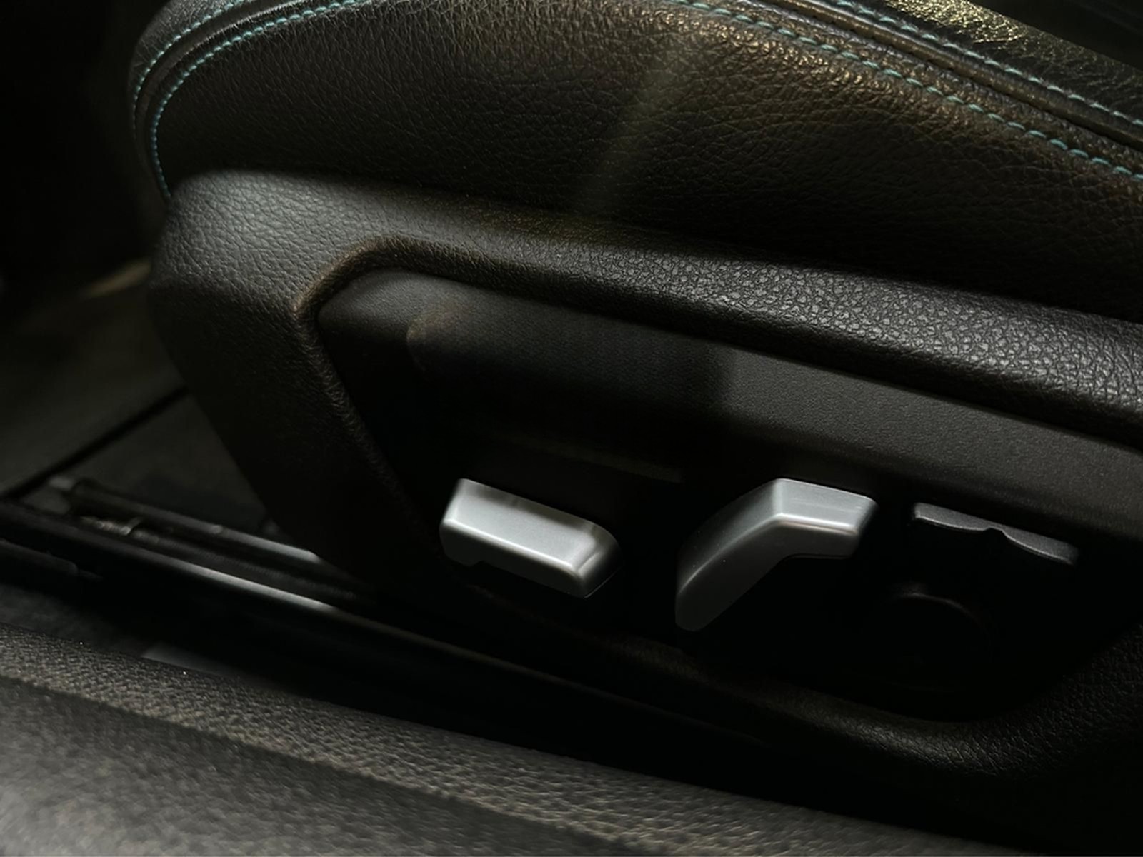 BMW M2 Coupé DKG / Navi / M-drivers Package foto 15