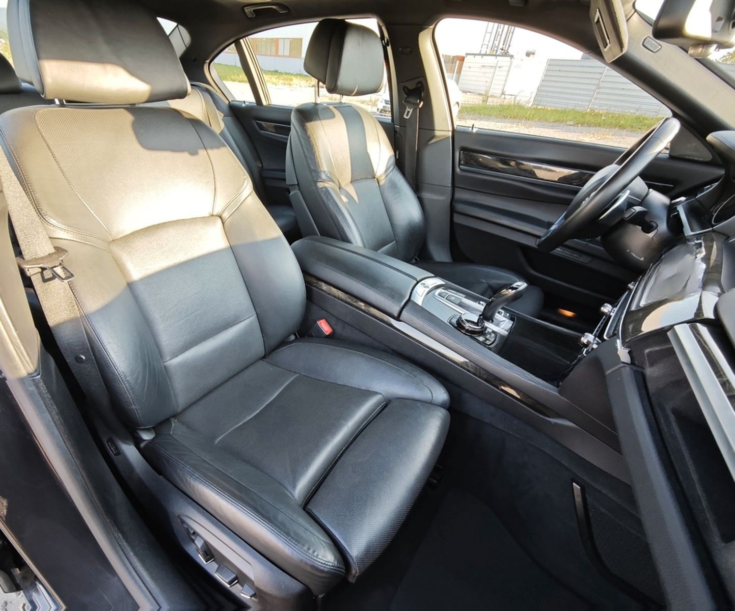 BMW 750Li Exclusi/Kamera/M-Paket/HarmanKardon/HeadUP foto 17