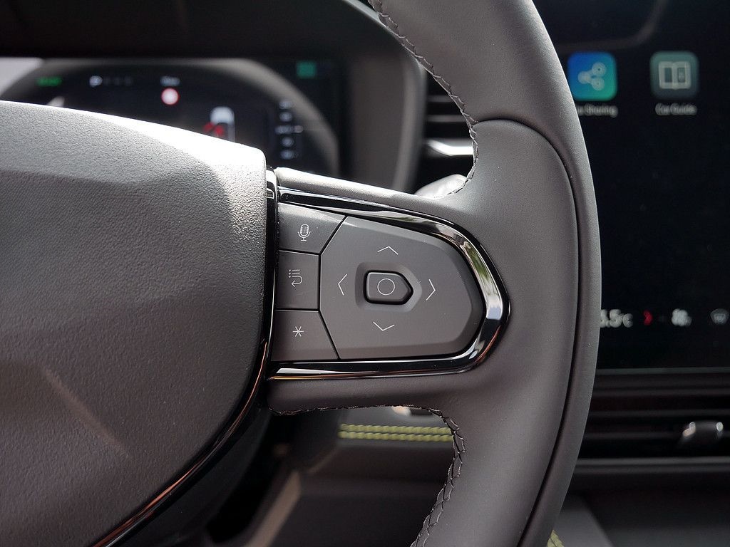 Lynk&Co 01 1.5 TD PHEV 206 kW More ACC FACEL. LED PANO foto 25