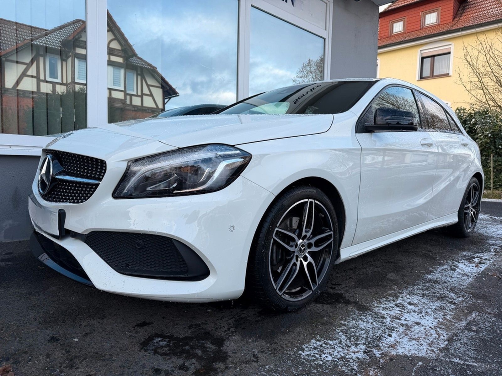 Mercedes-Benz A 200 AMG+Night+Kamera+LED+Navi+ foto 2