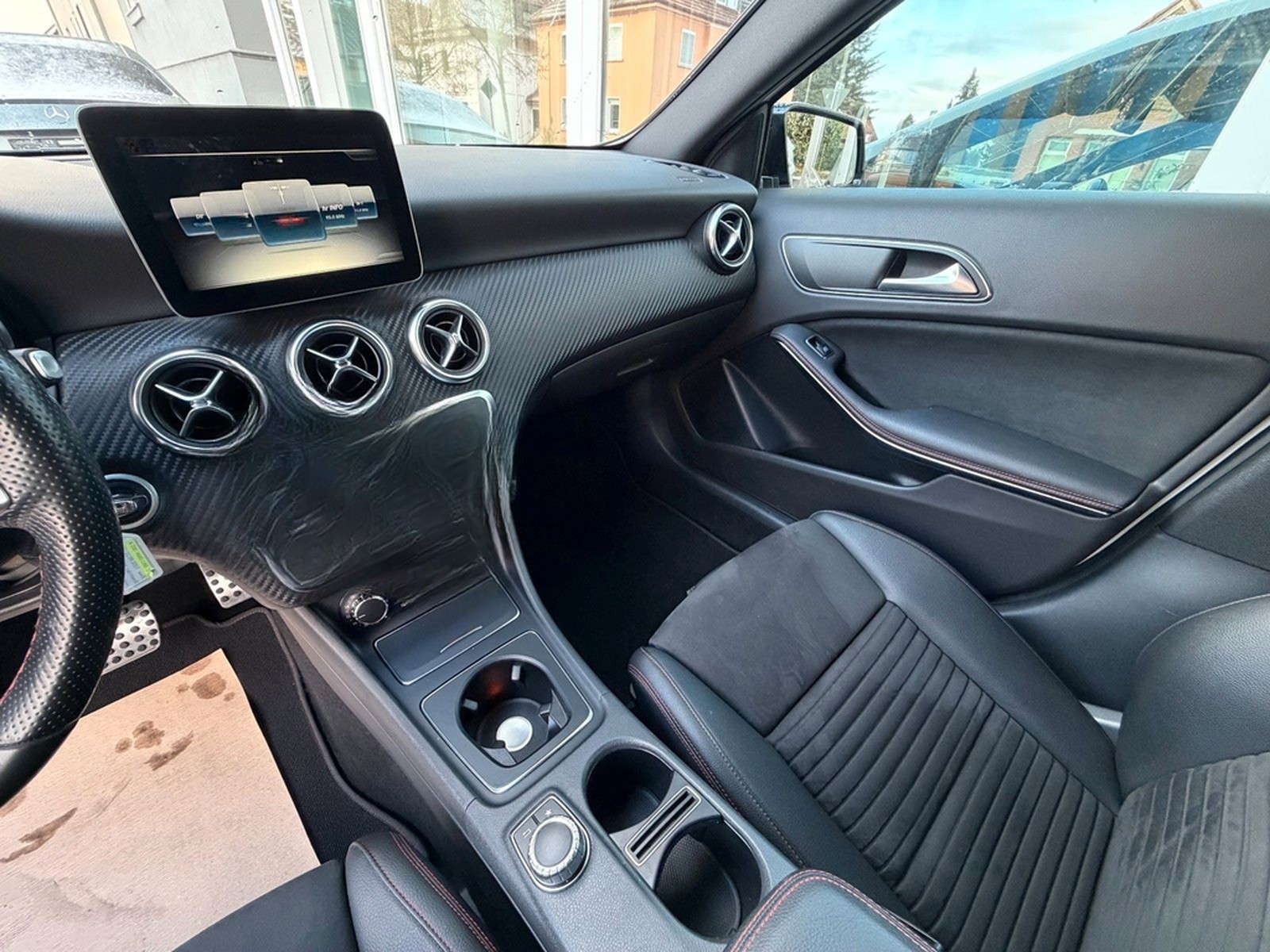 Mercedes-Benz A 200 AMG+Night+Kamera+LED+Navi+ foto 16