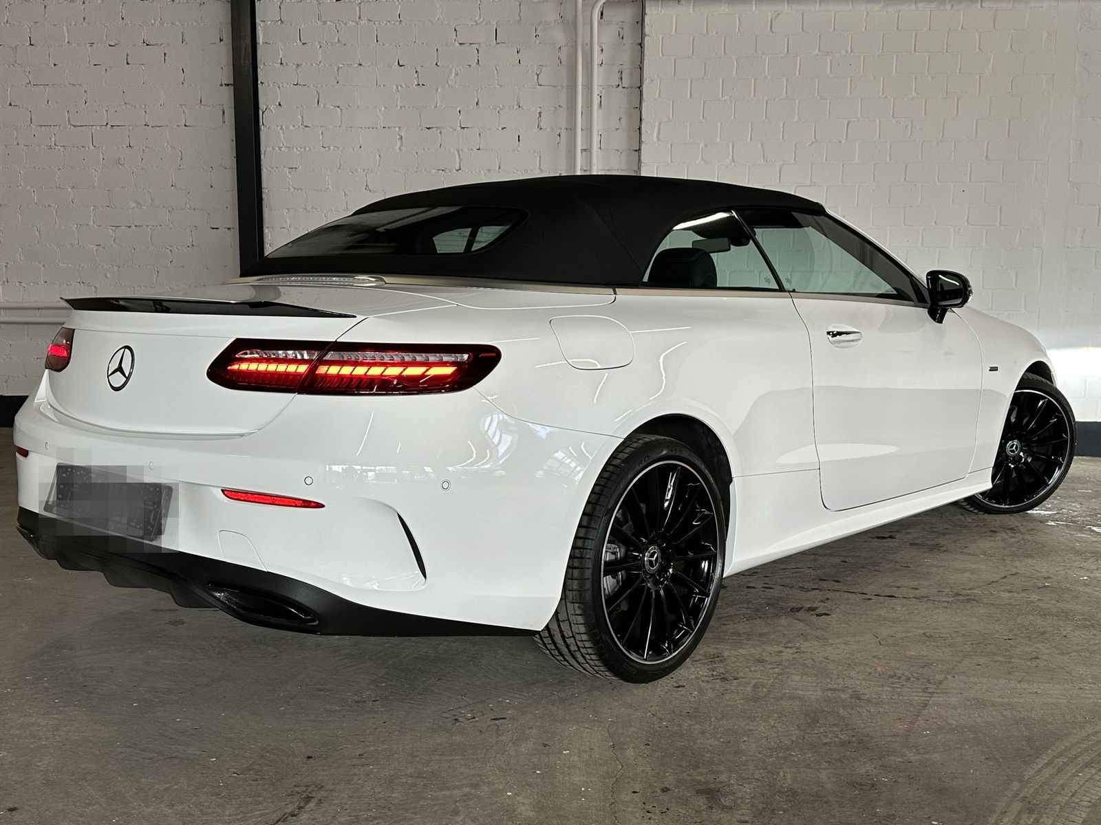 Mercedes-Benz E 300 CABRIOLET*AMG LINE*BURMESTER*360 KAMERA foto 4