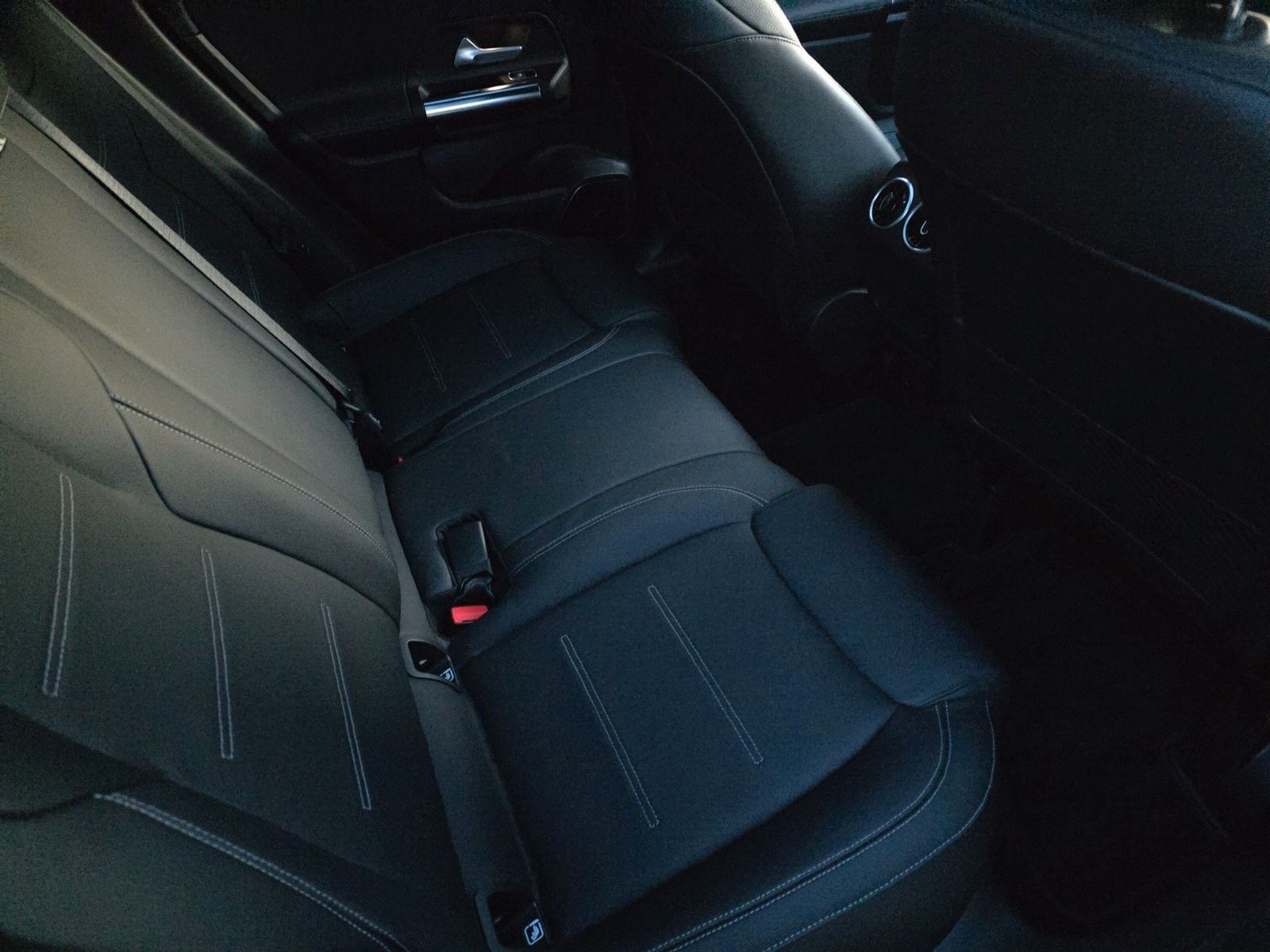 Mercedes-Benz GLA 45 AMG 4Matic Panorama ACC Burmester Head Up foto 11