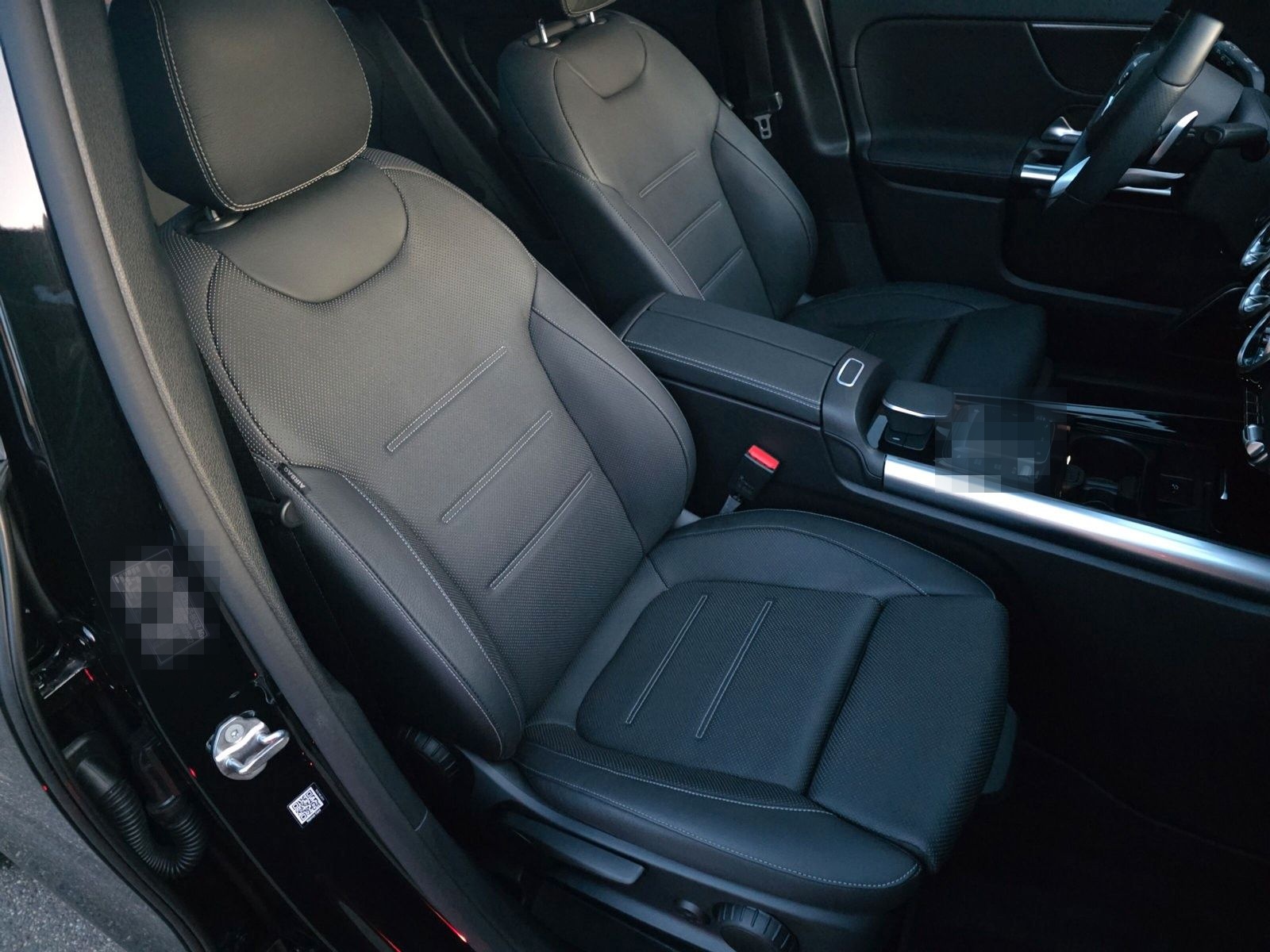 Mercedes-Benz GLA 45 AMG 4Matic Panorama ACC Burmester Head Up foto 15