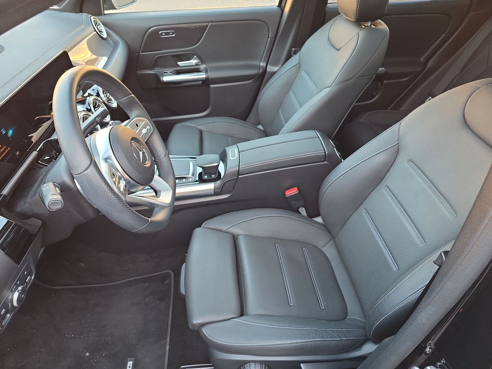 Mercedes-Benz GLA 45 AMG 4Matic Panorama ACC Burmester Head Up foto 19