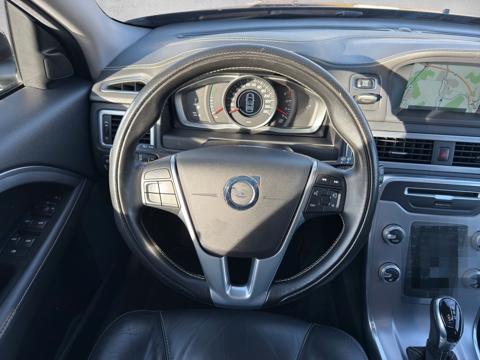 Volvo V70 Kombi Kinetic AWD Allrad|Schiebedach|Navi foto 14