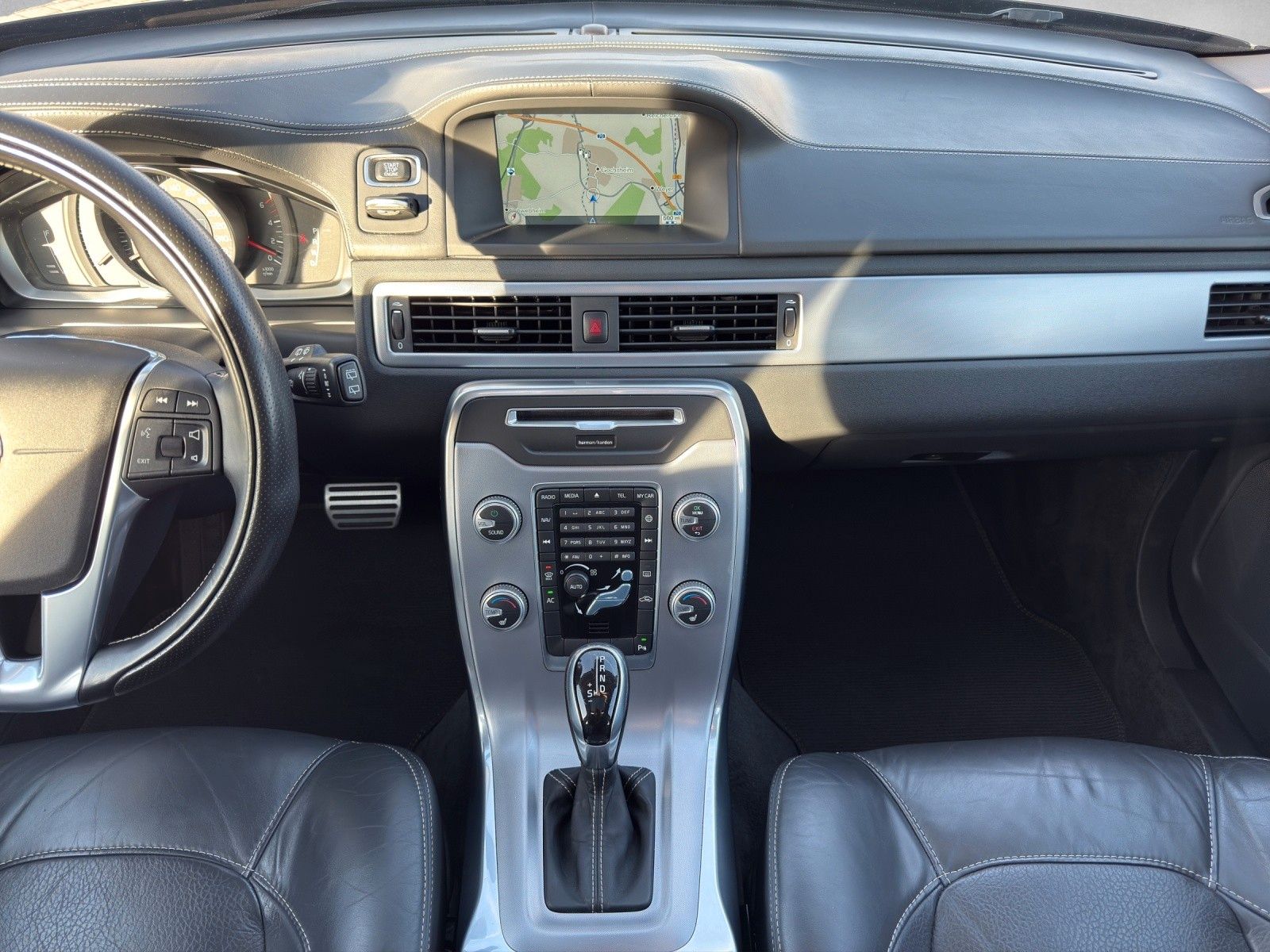 Volvo V70 Kombi Kinetic AWD Allrad|Schiebedach|Navi foto 15