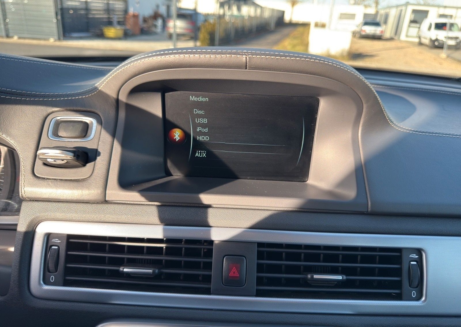 Volvo V70 Kombi Kinetic AWD Allrad|Schiebedach|Navi foto 23