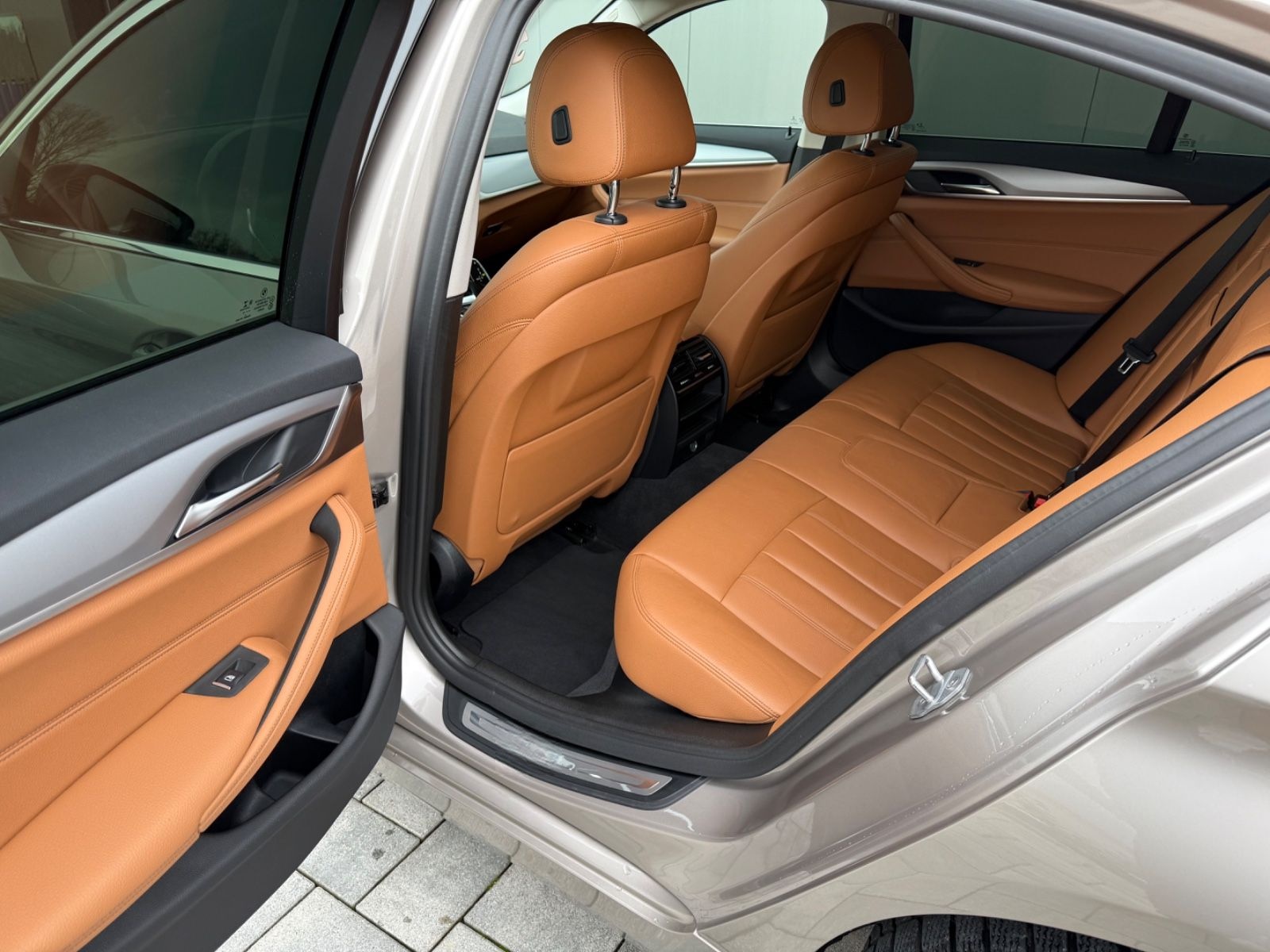 BMW 530 5 Limousine 530 d xDrive foto 13