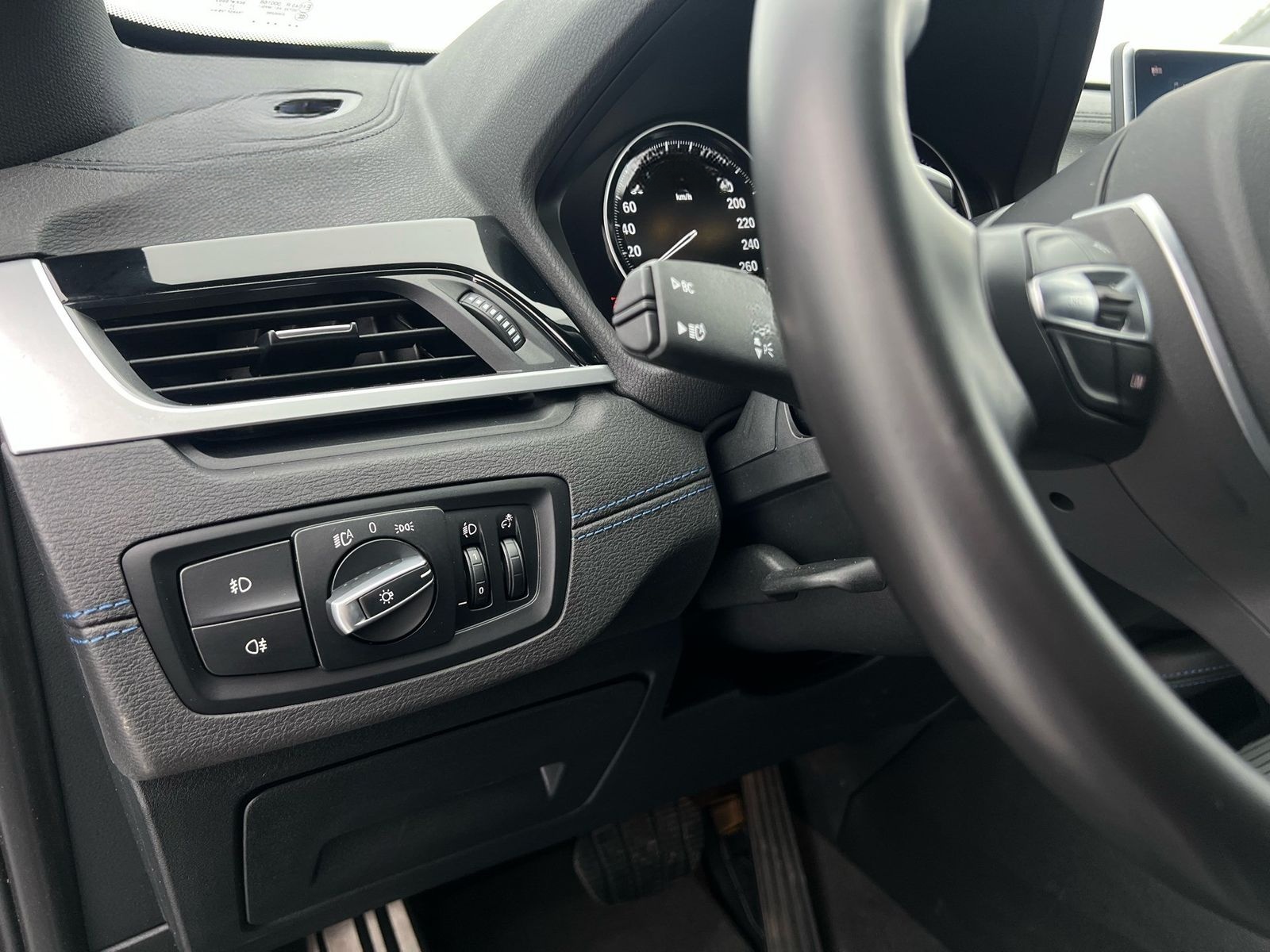 BMW X1 xDrive25d M Sportpaket HiFi DAB LED RFK Navi foto 17