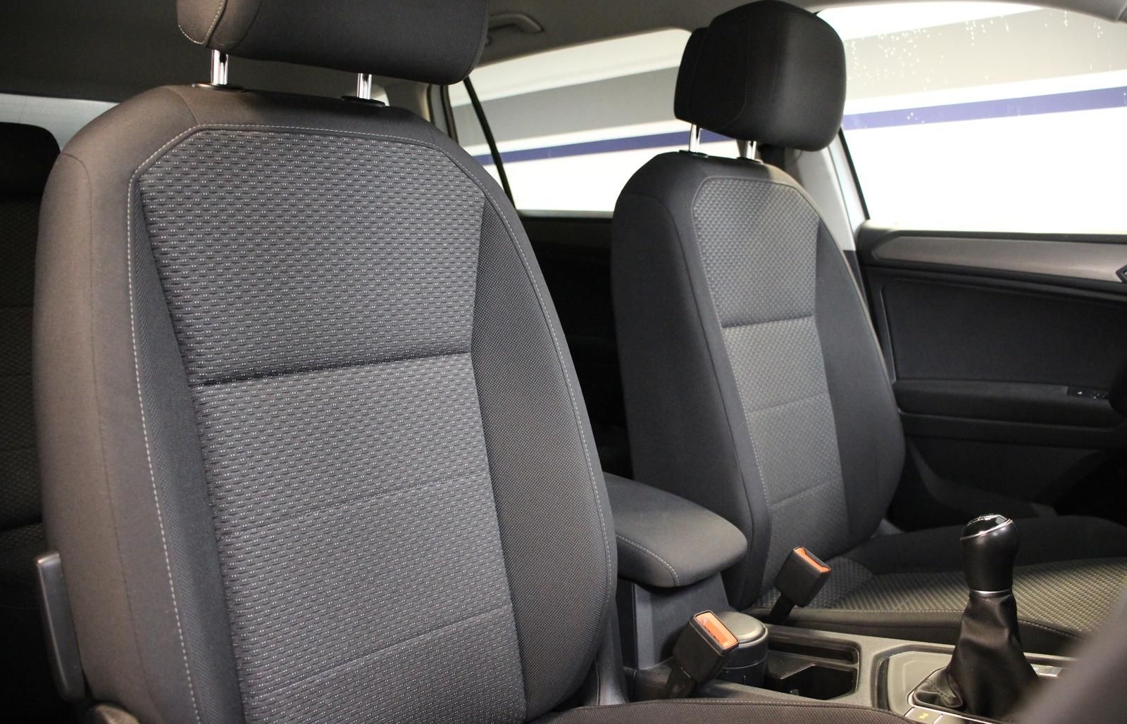 Volkswagen Tiguan Allspace 1.5 TSI NAVI AHK PDC SHZ 7SITZER foto 12