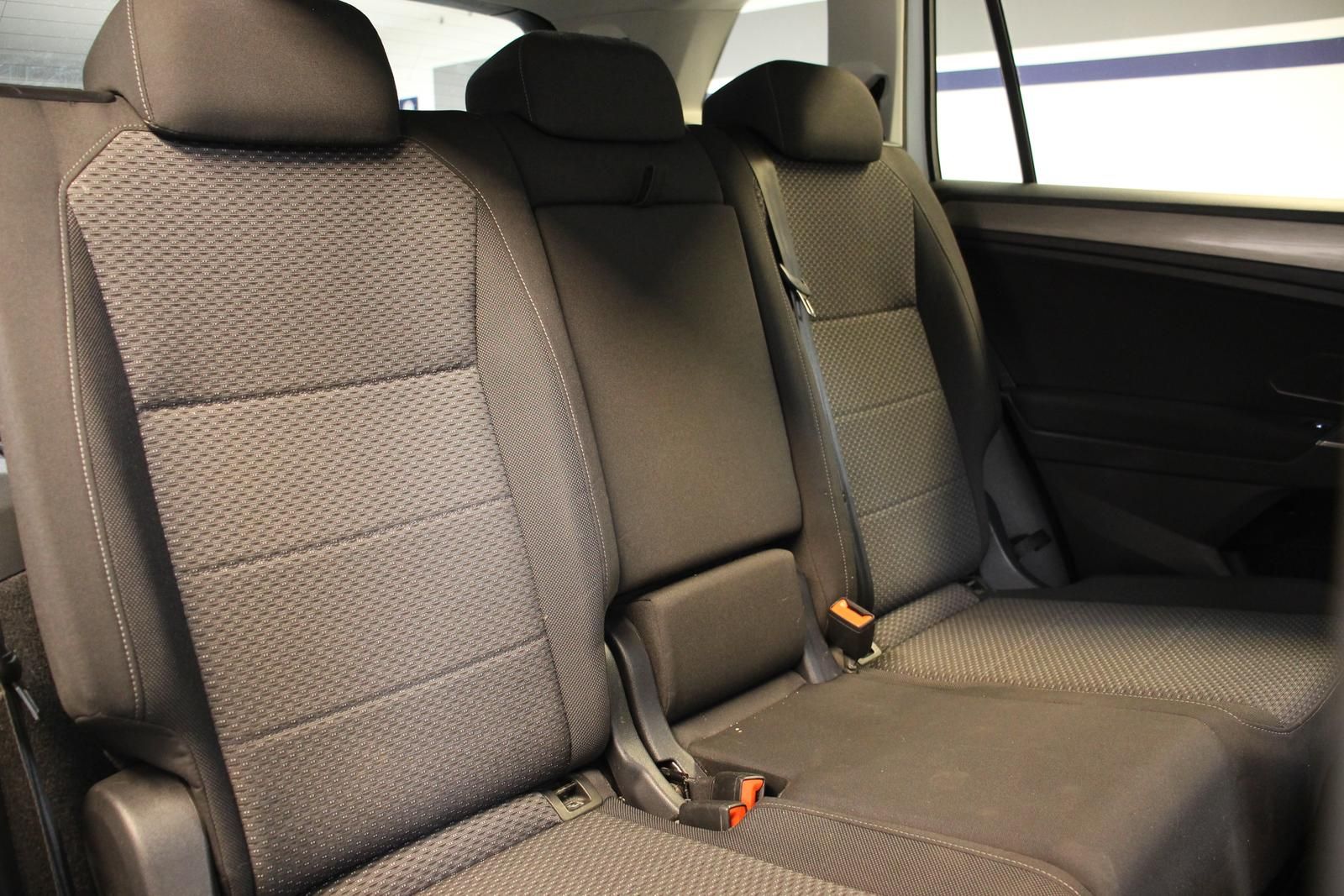 Volkswagen Tiguan Allspace 1.5 TSI NAVI AHK PDC SHZ 7SITZER foto 14