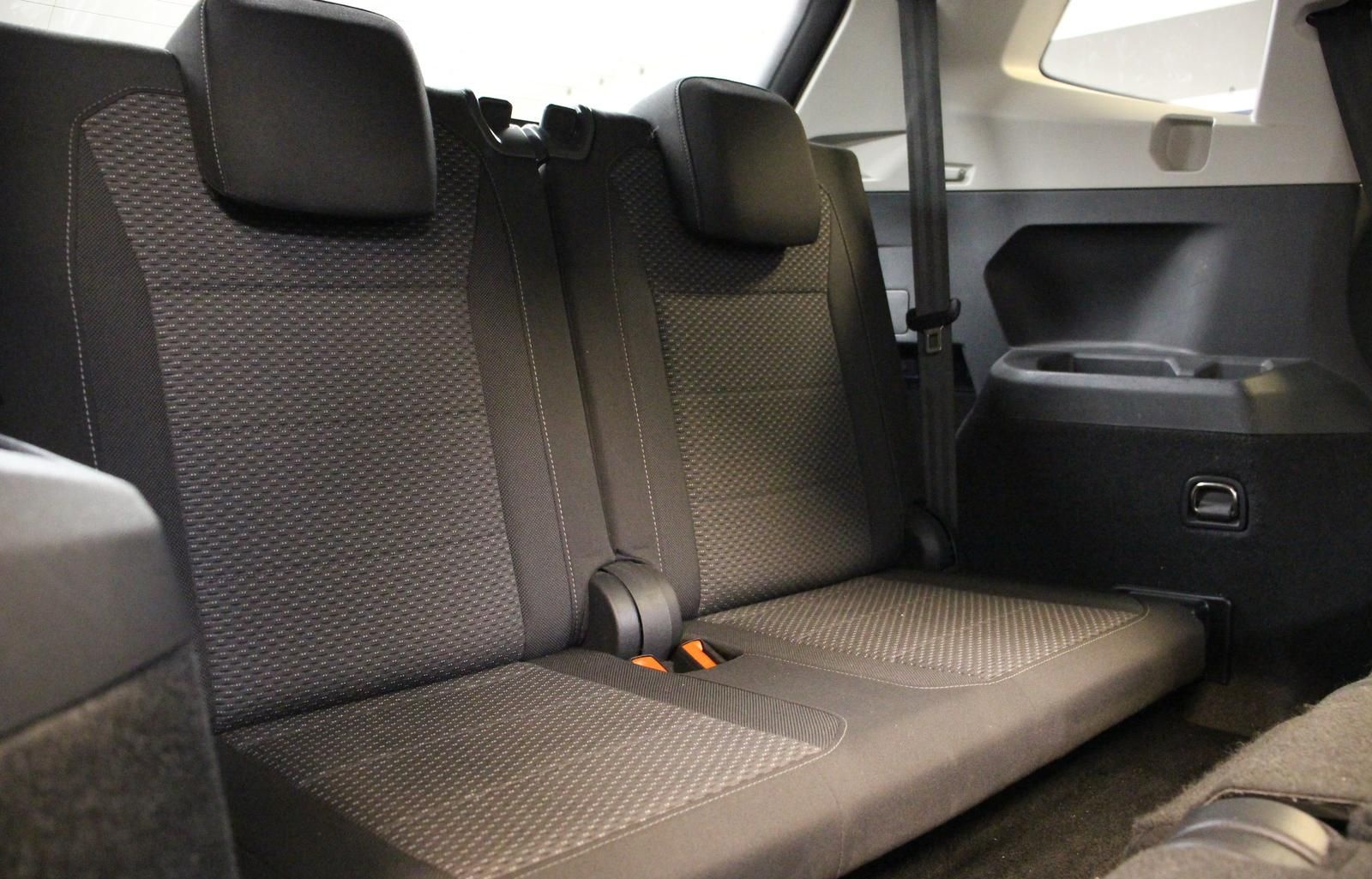 Volkswagen Tiguan Allspace 1.5 TSI NAVI AHK PDC SHZ 7SITZER foto 16